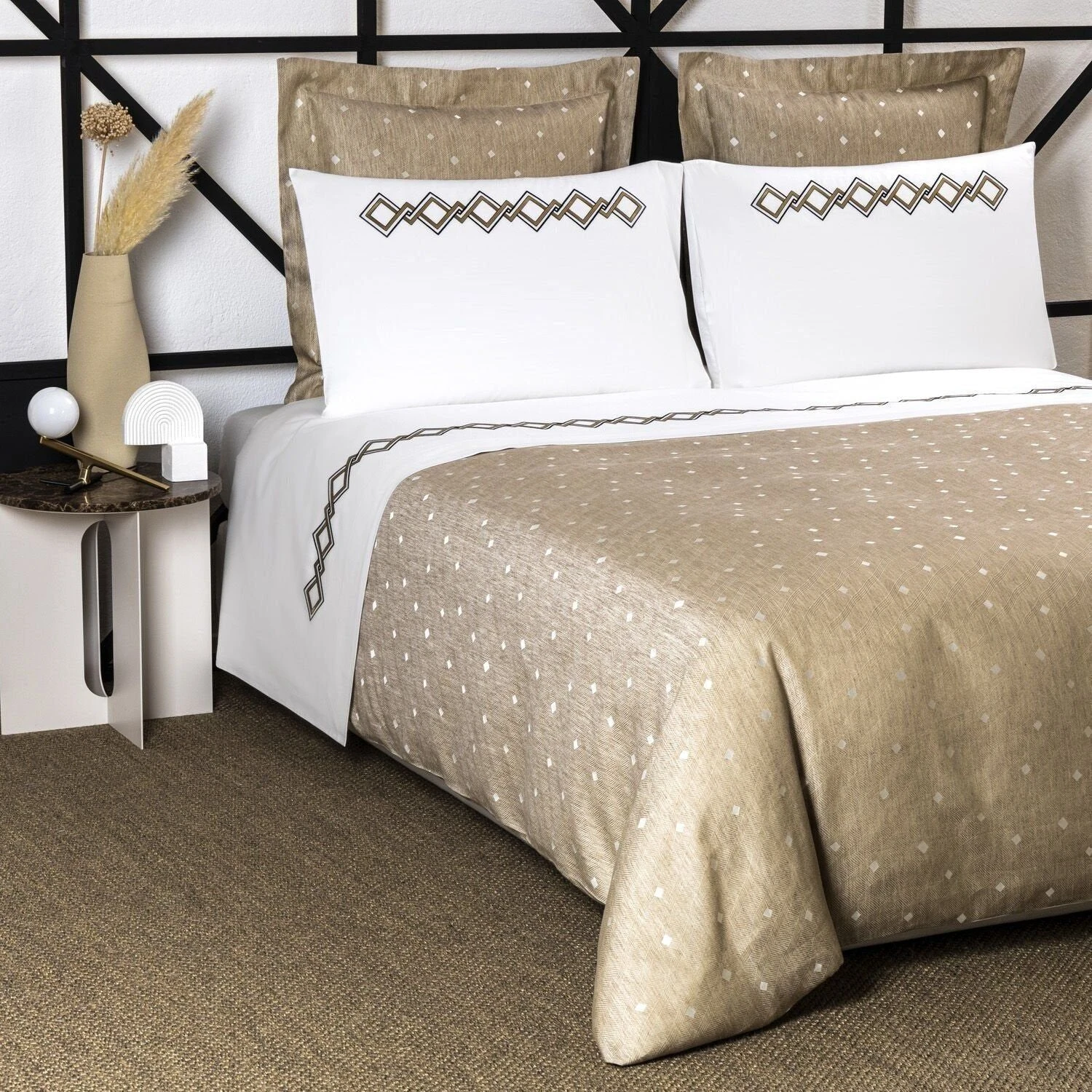 Lux Glimmer Fashion Duvet Cover 6 Lux Glimmer Fashion Duvet Cover - Image 4