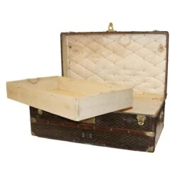 Cabin Trunk With Dark Brown Edging 9 Cabin Trunk With Dark Brown Edging -Home Products Shop Cabin Trunk with Dark Brown Edging 3