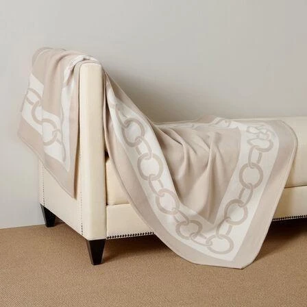 Chains Throw 2 Chains Throw