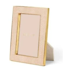 Classic Shagreen Frame Blush