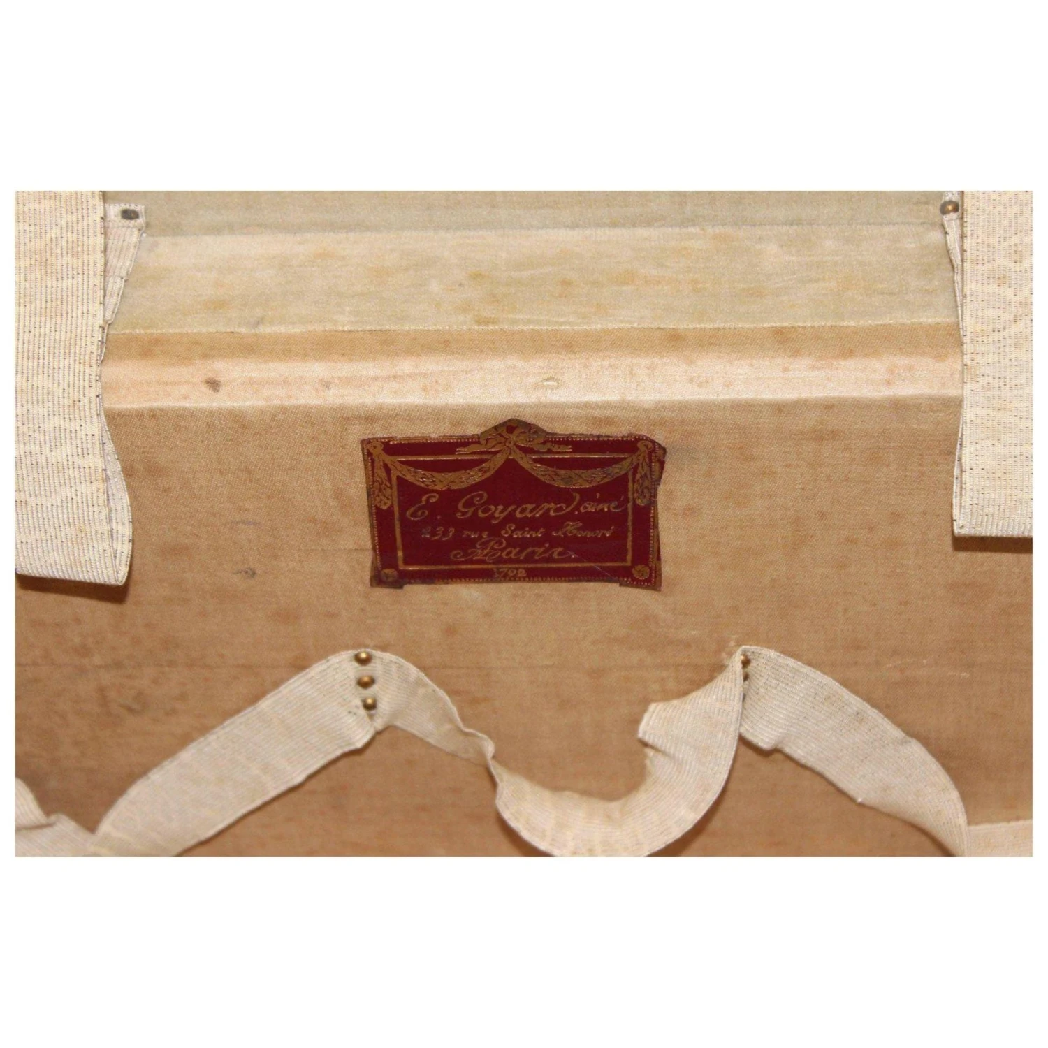 Hat Trunk With RB Initials 5 Hat Trunk With RB Initials - Image 3