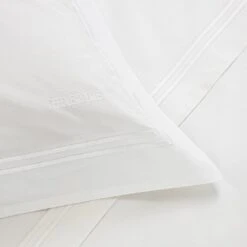 Hotel Classic Duvet Cover -Home Products Shop Hotel Classic Duvet Cover 3 e2513d55 5f9a 4979 af60 1982b4a455ec